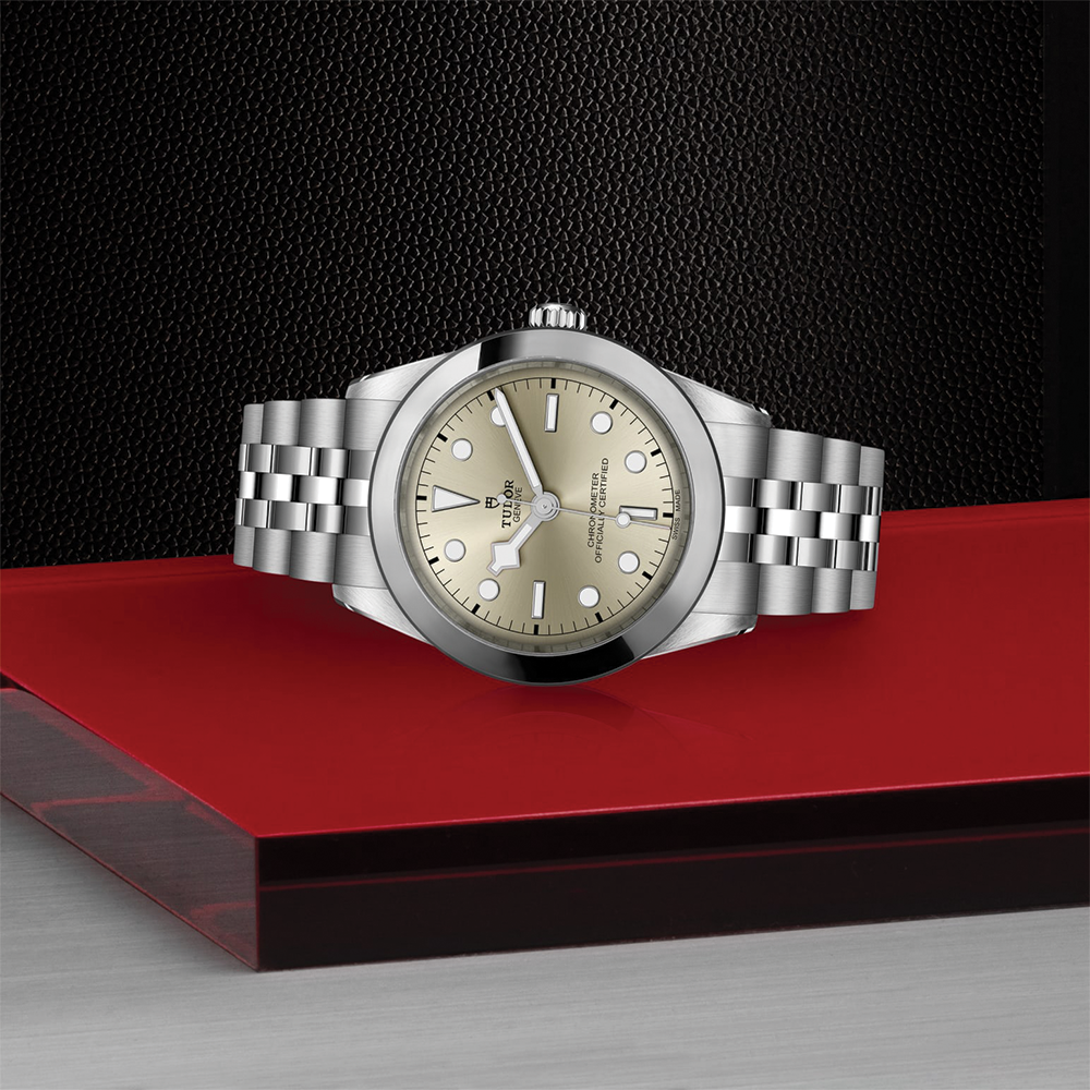 Black Bay One 39mm - Light Champagne on Bracelet