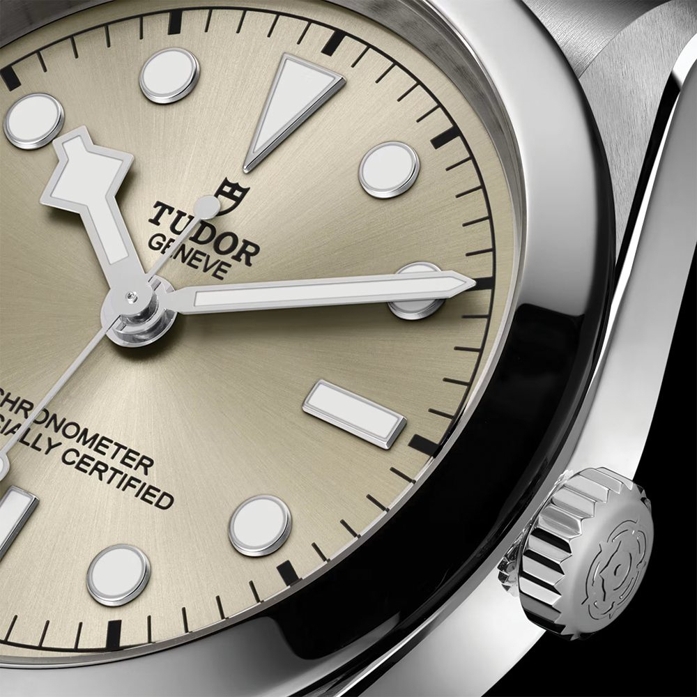 Black Bay One 39mm - Light Champagne on Bracelet