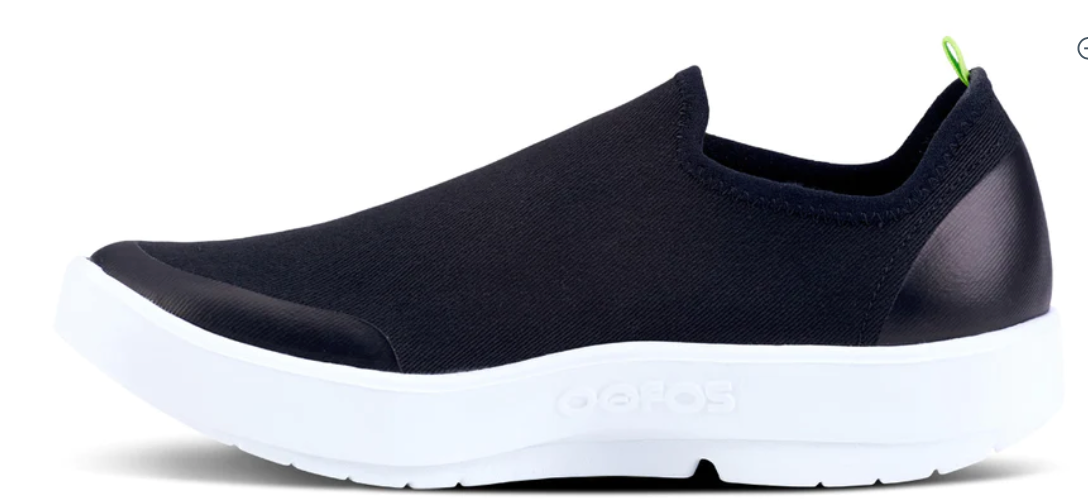 Women's Oofos OOmg eeZee Low Shoe