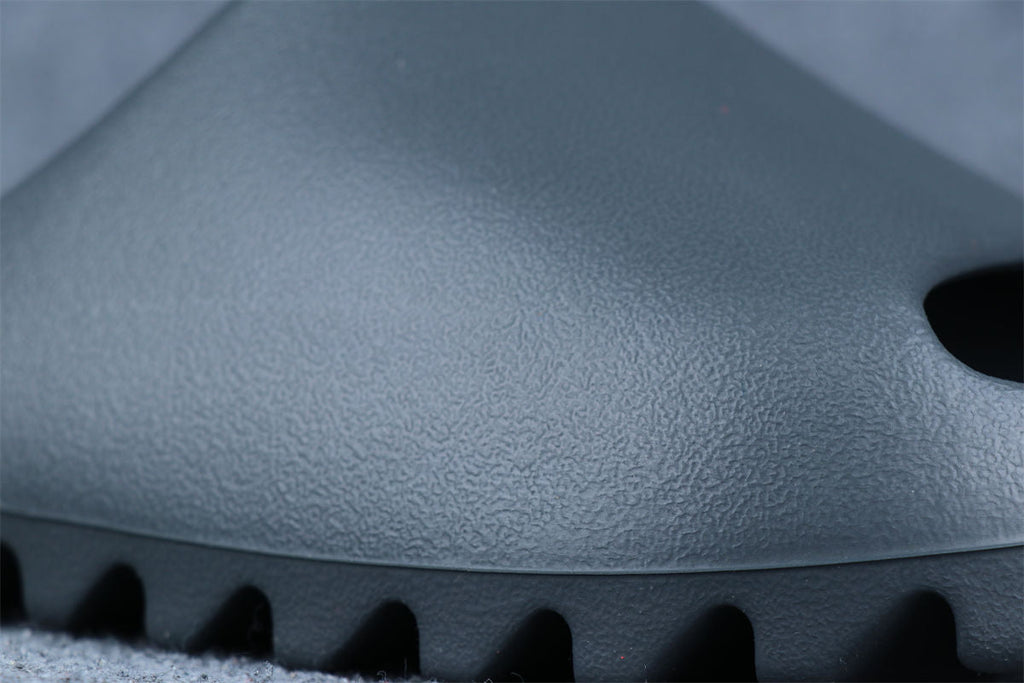 Yeezy Slides 'Slate Grey'