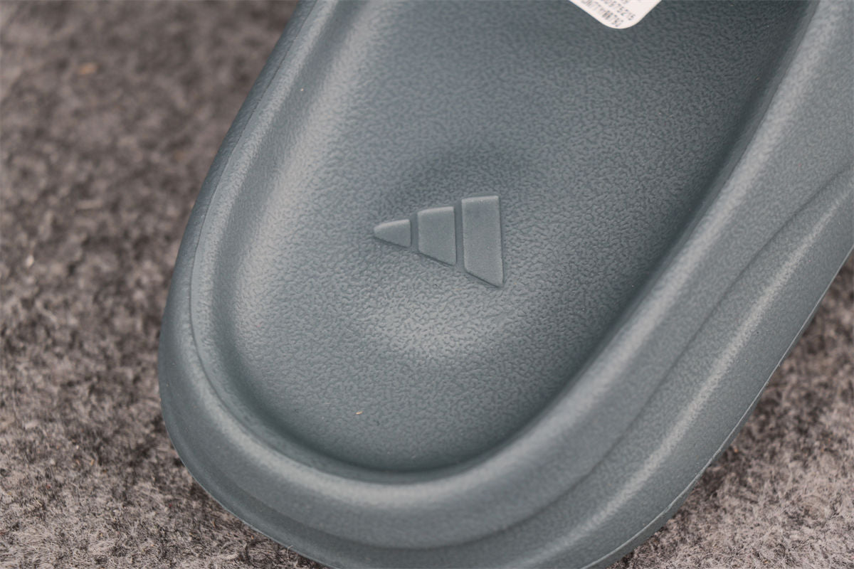 Yeezy Slides 'Slate Marine'